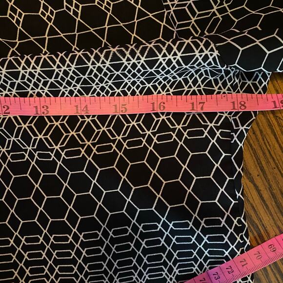 Banana Republic Petite XS Black White Geometric Blouse Long Sleeve Lightweight - Picture 8 of 9